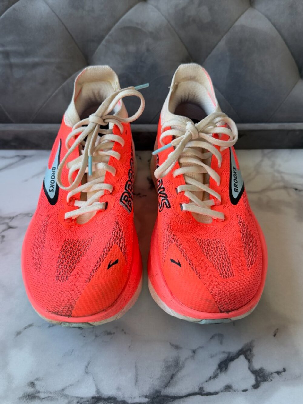 Brooks Women's Hyperion Max 3 Running Shoes Size 8.5 - Picture 3 of 10